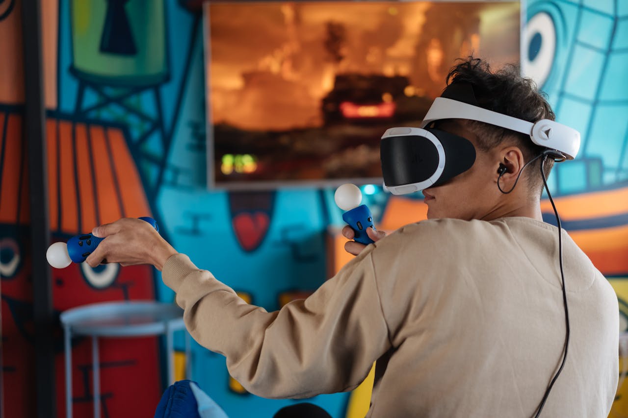 man-in-vr-glasses